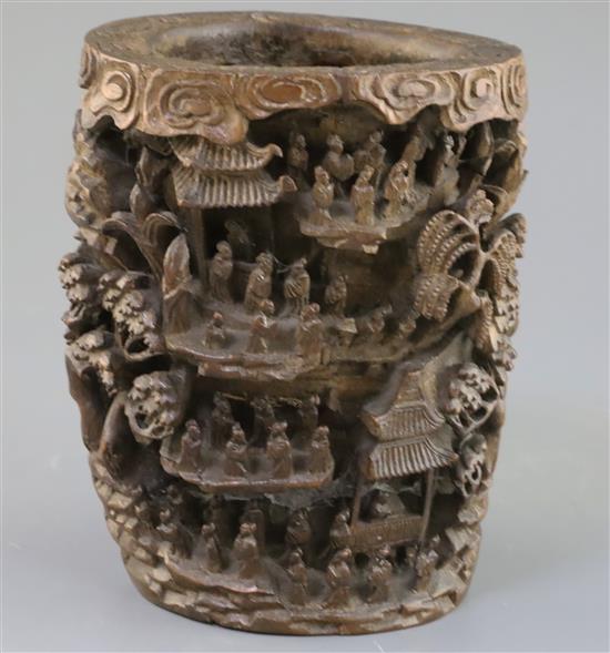 A Chinese bamboo rootwood brushpot, 18th/19th century, H. 17.2cm